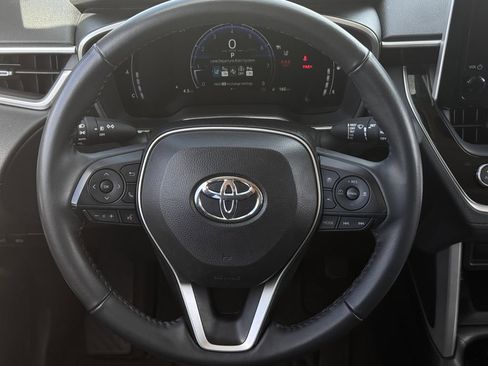 Used 2024 Toyota Corolla Cross XLE w/ Convenience Package AWD/4WD image 13