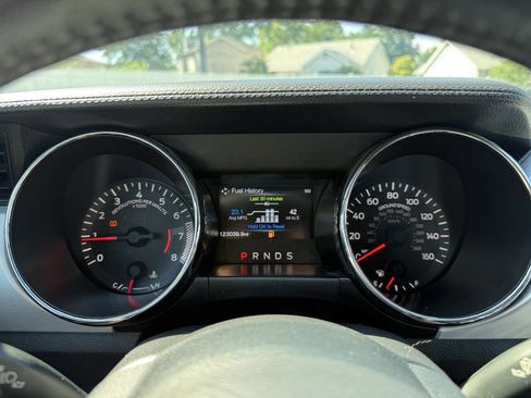 Used 2016 Ford Mustang Premium RWD image 17