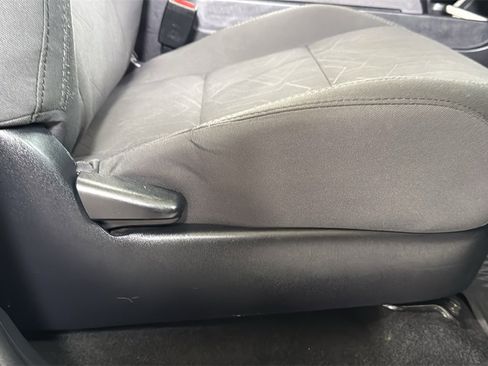 Used 2017 Toyota Tacoma TRD Off-Road w/ Premium & Technology Package image 20