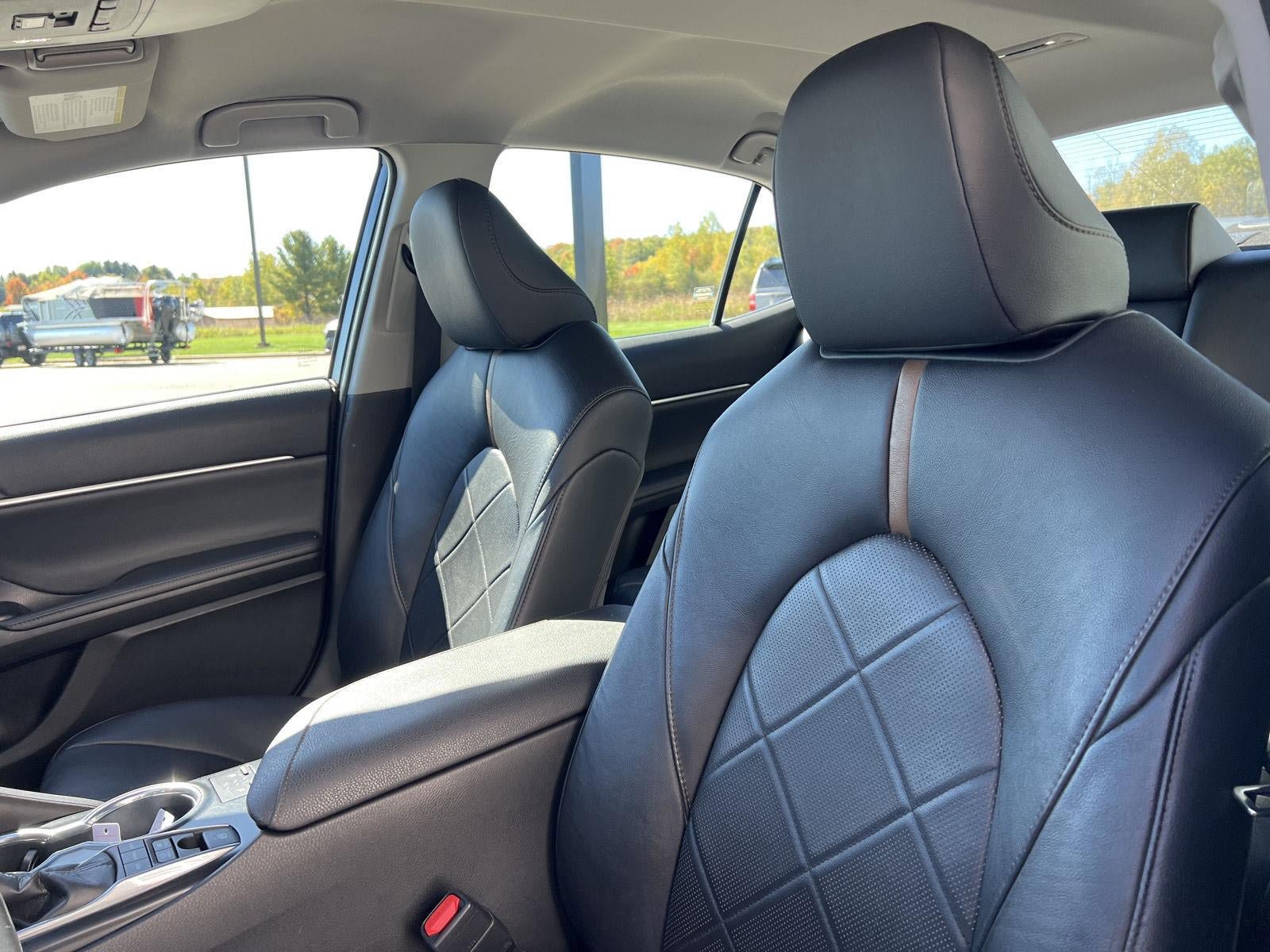 Used 2019 Toyota Camry XLE FWD image 28