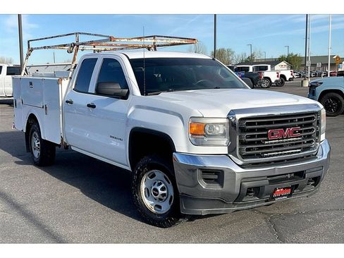 Used 2015 GMC Sierra 2500 4x4 Double Cab w/ Sierra Convenience Package image 2