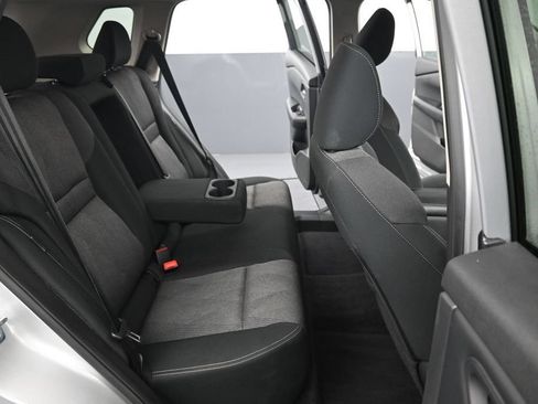 Used 2025 Nissan Rogue SV FWD image 31