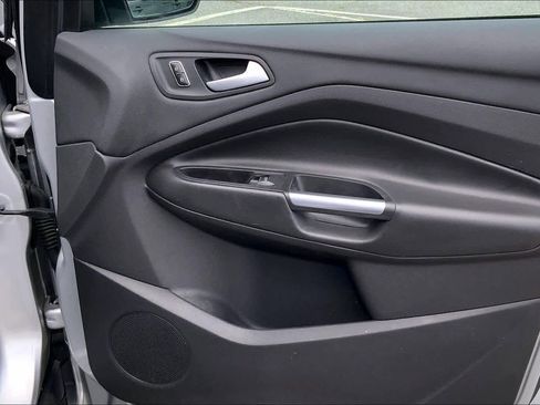 Used 2015 Ford Escape SE w/ Equipment Group 201A FWD image 22