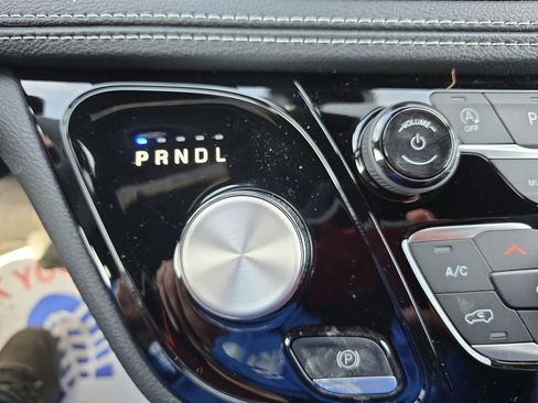 New 2026 Chrysler Pacifica Select image 20