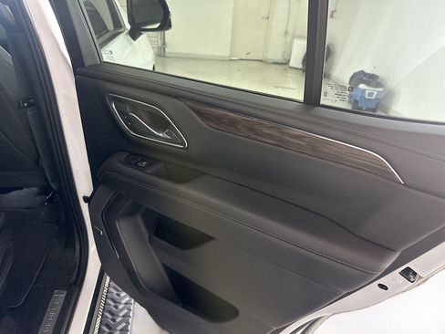 Used 2021 Chevrolet Tahoe Z71 w/ Z71 Signature Package image 33