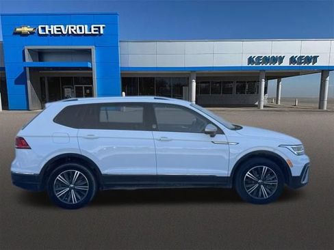 Used 2024 Volkswagen Tiguan Wolfsburg Edition AWD/4WD image 3