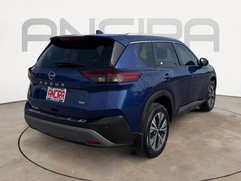 Used 2022 Nissan Rogue SV w/ SV Premium Package FWD image 11