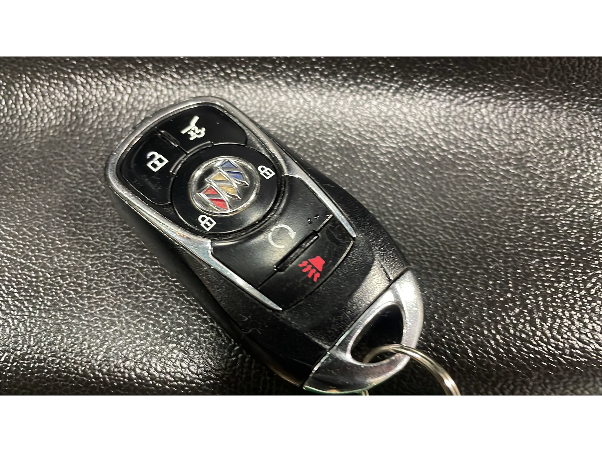 Used 2021 Buick Encore GX Select w/ Sport Touring Package FWD image 18