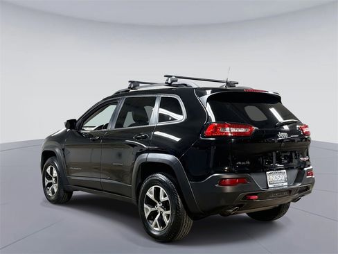 Used 2017 Jeep Cherokee Trailhawk w/ Comfort/Convenience Group image 12