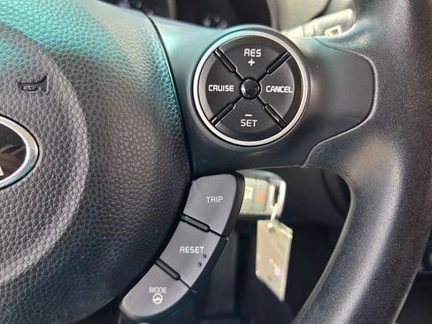 Used 2016 Kia Soul FWD image 27