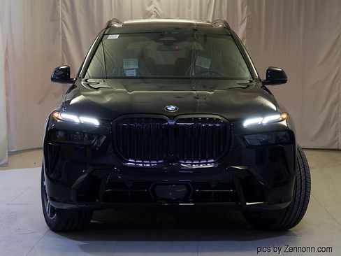 New 2027 BMW X7 xDrive40i w/ M Sport Package AWD/4WD image 5