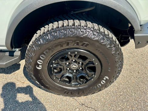 Used 2021 Ford Bronco Wildtrak AWD/4WD image 36