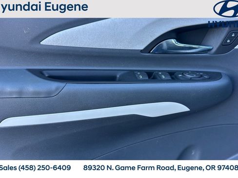 Used 2017 Chevrolet Bolt Premier w/ Driver Confidence II Package image 12