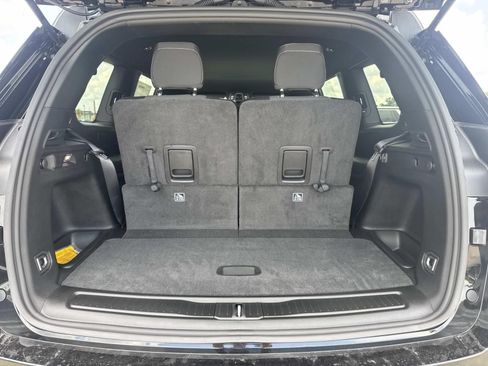New 2026 Jeep Grand Cherokee L Laredo RWD image 8