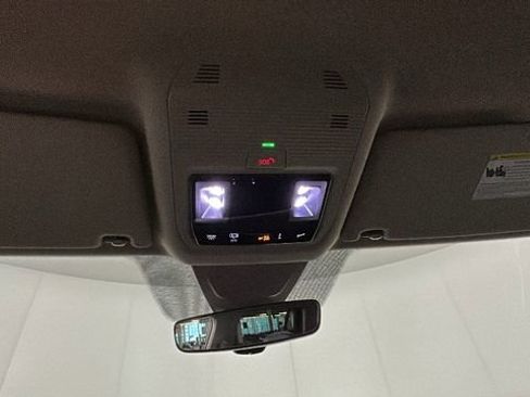 Used 2024 Volkswagen Atlas SE FWD image 26