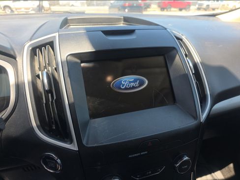 Used 2020 Ford Edge SEL w/ Convenience Package FWD image 5
