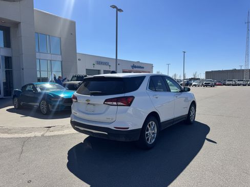 Used 2024 Chevrolet Equinox LT AWD/4WD image 4