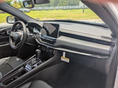 New 2026 Jeep Compass Latitude AWD/4WD image 35