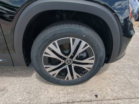 New 2025 Mercedes-Benz GLB 250 image 23