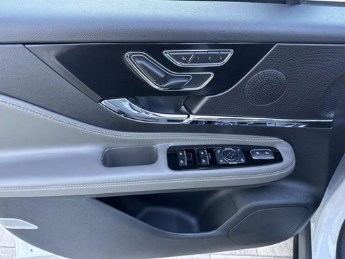 New 2026 Lincoln Corsair Premiere FWD image 9