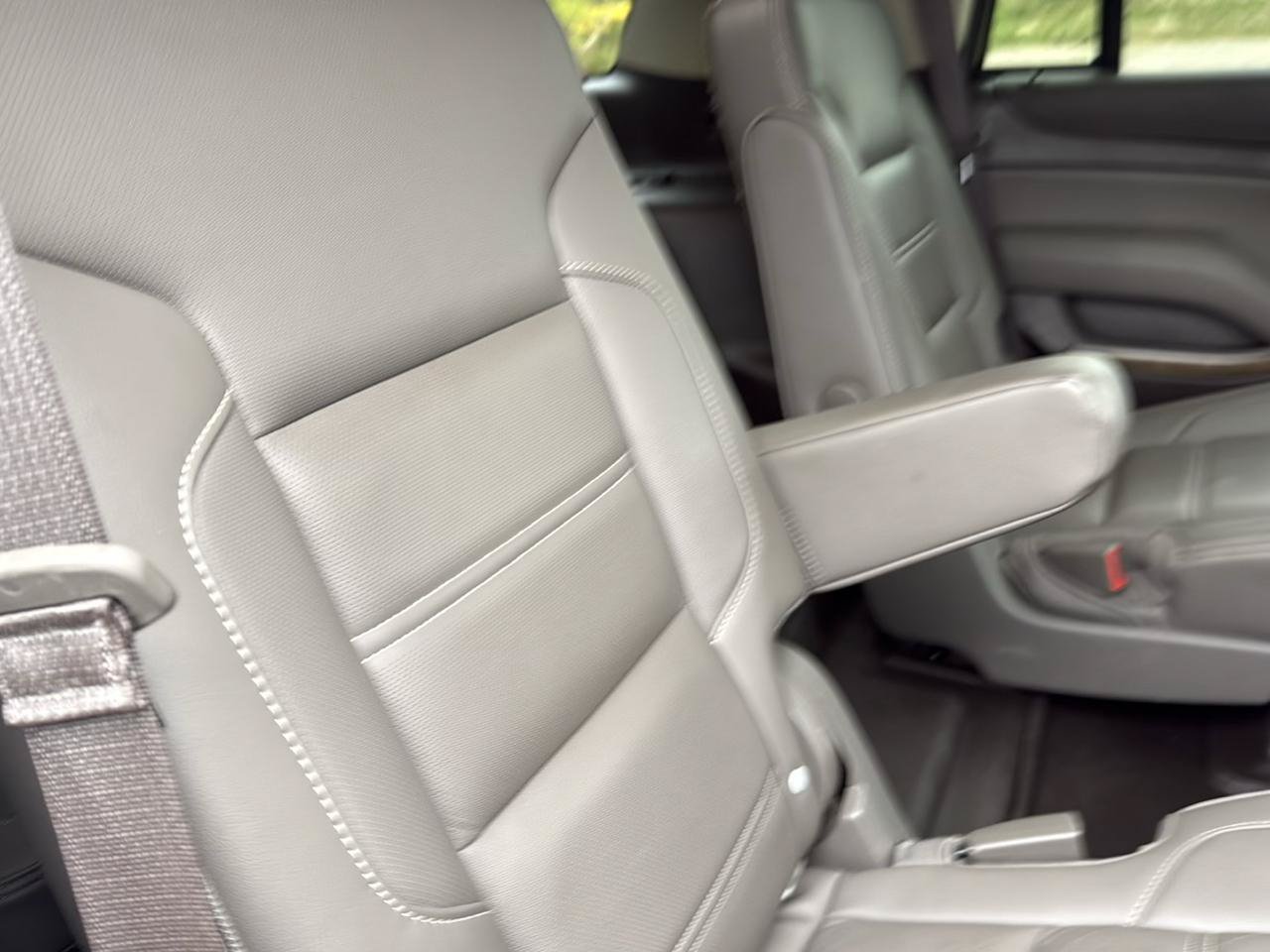 Used 2019 GMC Yukon Denali w/ Denali Ultimate Package AWD/4WD image 35