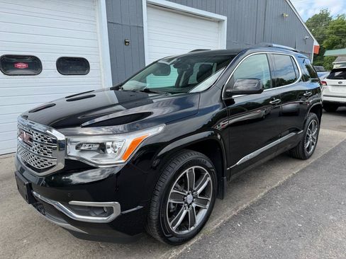 Used 2017 GMC Acadia Denali w/ Technology Package AWD/4WD image 1