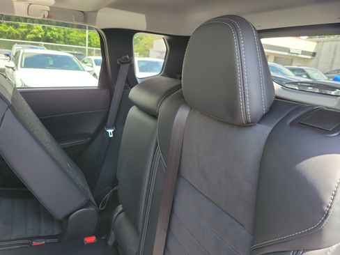 Used 2024 Mitsubishi Outlander SE Black Edition AWD/4WD image 12