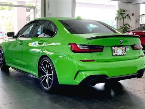 Used 2022 BMW 330i Sedan w/ M Sport Package RWD image 5