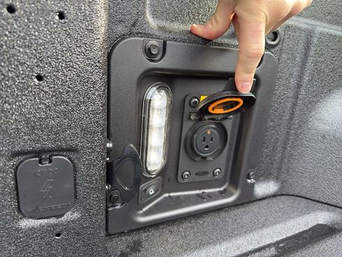 New 2026 Ford Maverick Lariat w/ Black Appearance Package image 15