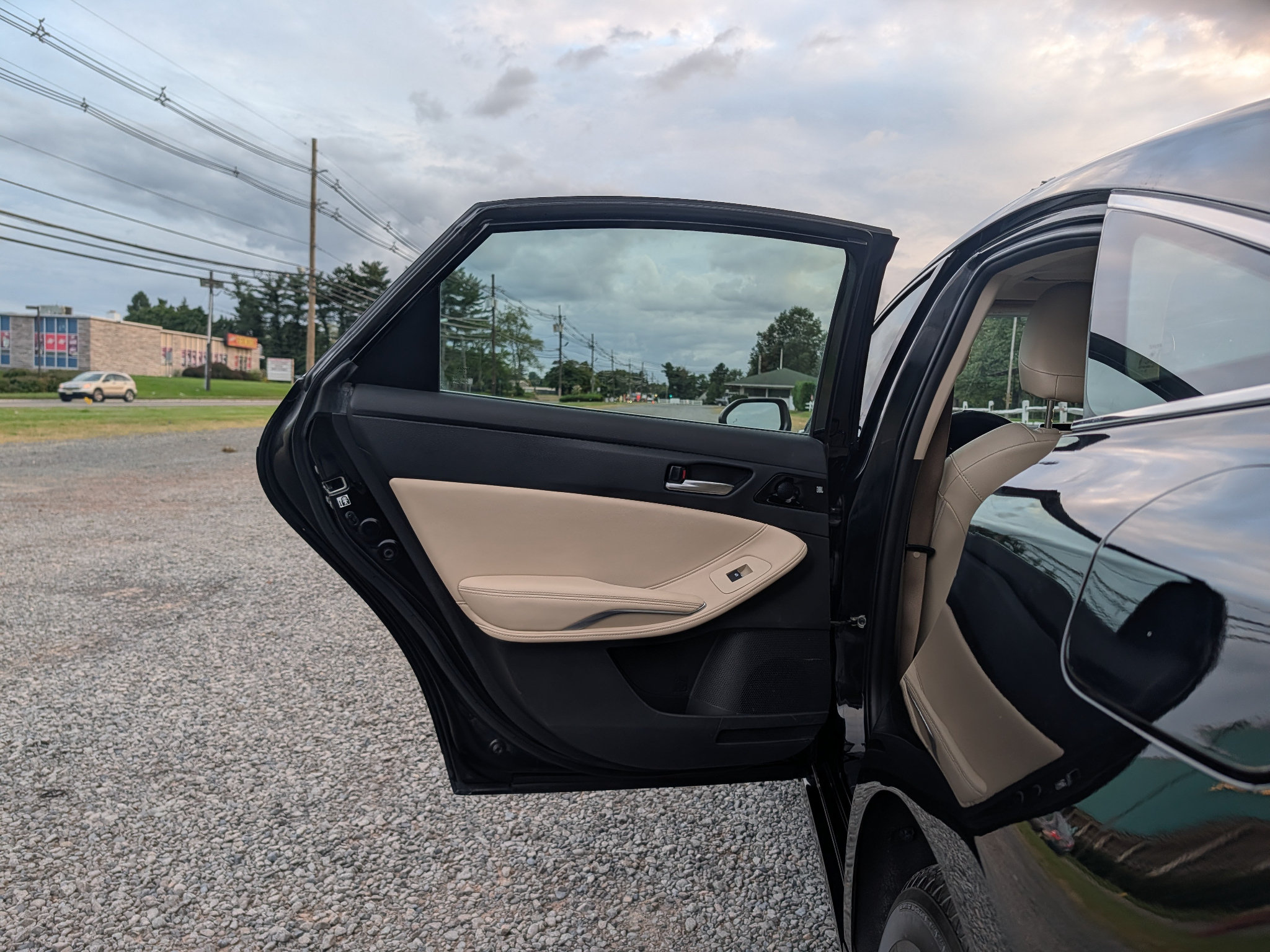 Used 2019 Toyota Avalon XLE w/ Moonroof Package FWD image 11