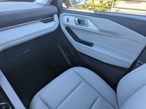 New 2026 Ford Explorer Active w/ Active Comfort Package image 16