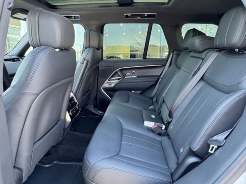 Certified 2023 Land Rover Range Rover SE image 12