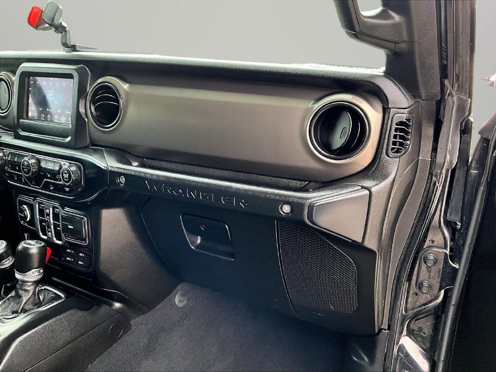 Used 2018 Jeep Wrangler Unlimited Sport S AWD/4WD image 17