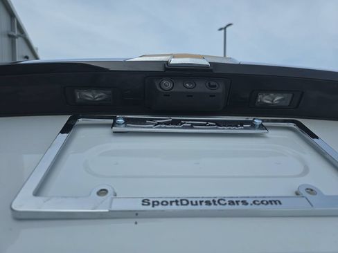 Used 2023 Chevrolet Traverse LT FWD image 22