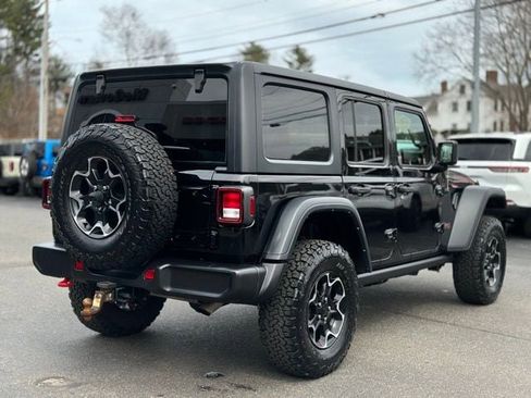 Used 2023 Jeep Wrangler Unlimited Rubicon w/ Cold Weather Group AWD/4WD image 6