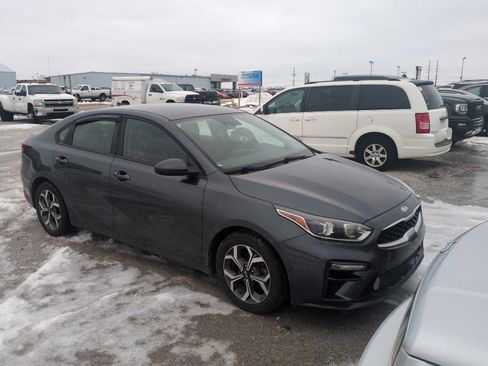 Used 2019 Kia Forte LXS image 4