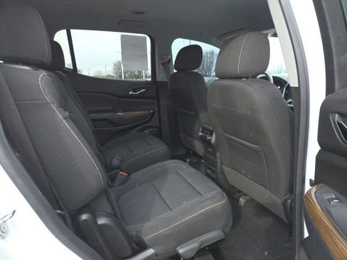 Used 2022 GMC Acadia SLE image 49