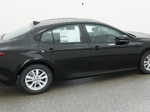 New 2026 Toyota Camry LE FWD image 13