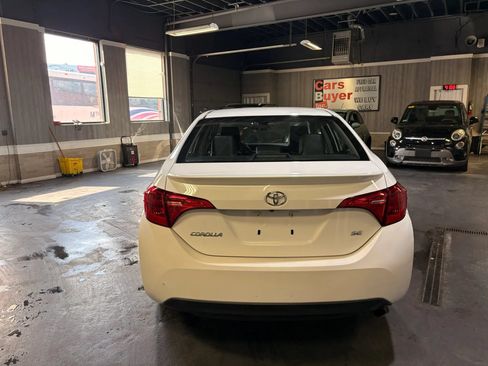 Used 2018 Toyota Corolla SE FWD image 5