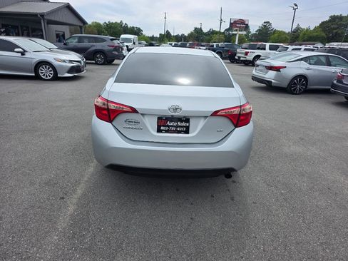 Used 2019 Toyota Corolla LE image 3