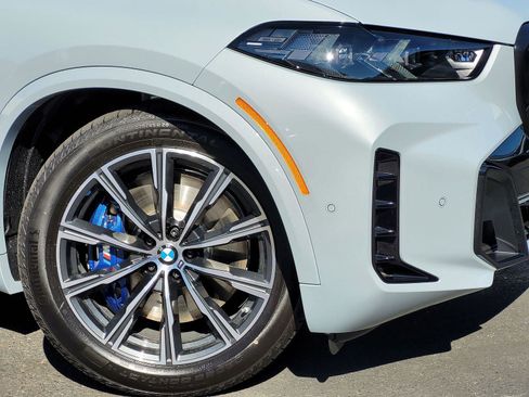 New 2026 BMW X5 xDrive50e w/ M Sport Package image 4