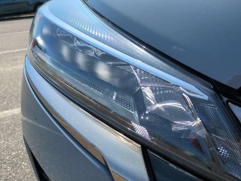 Used 2023 Nissan Kicks SR FWD image 10