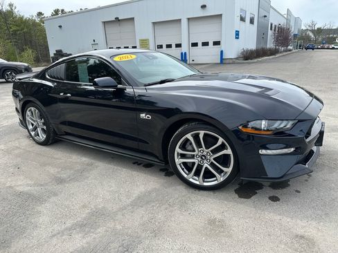 Used 2021 Ford Mustang GT Premium w/ Equipment Group 401A RWD image 7