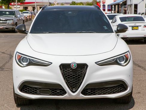 Used 2019 Alfa Romeo Stelvio Ti Sport w/ Quick Order Package 22S Sport AWD/4WD image 2