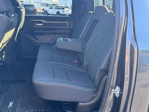 Used 2022 RAM 1500 Big Horn AWD/4WD image 28