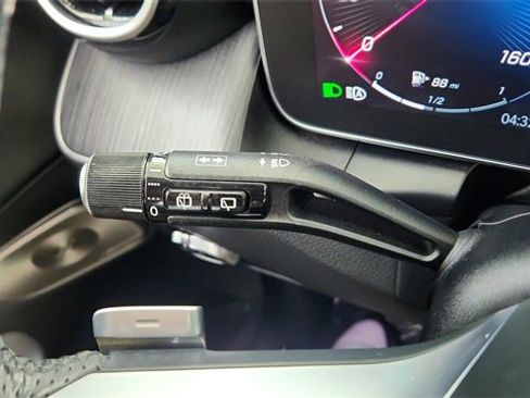 Used 2024 Mercedes-Benz GLC 300 4MATIC w/ AMG Line image 40