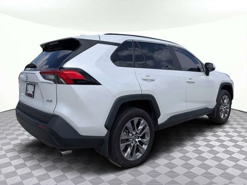Used 2025 Toyota RAV4 XLE Premium w/ Weather Package FWD image 4
