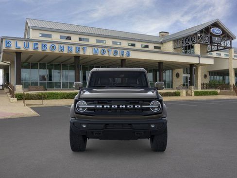 New 2025 Ford Bronco Outer Banks image 6