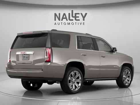Used 2019 GMC Yukon Denali w/ Denali Ultimate Package image 3