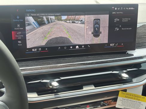 New 2026 BMW X7 M60i AWD/4WD image 15